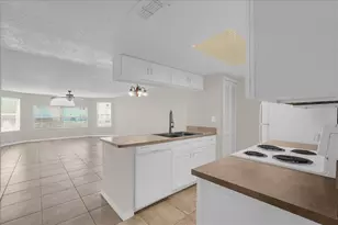 2731 N Poinciana Blvd, Kissimmee, FL 34746 - Photo 8