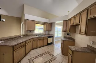 8001 Stirrupwood Ct, Orlando, FL 32818 - Photo 4