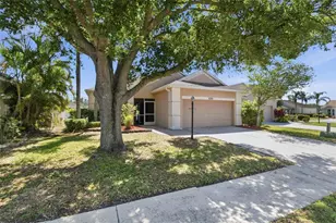 823 Springwood Cir, Bradenton, FL 34212 - Photo 2