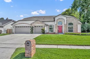 653 Yorkshire Dr, Oviedo, FL 32765 - Photo 2