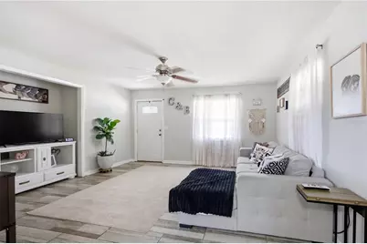 786 E Warren Avenue, Longwood, FL 32750 - Photo 4