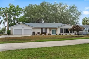 33651 Overton Dr, Leesburg, FL 34788 - Photo 2