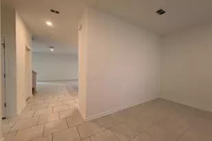 2165 Sweet Honey Ln, Apopka, FL 32712 - Photo 4
