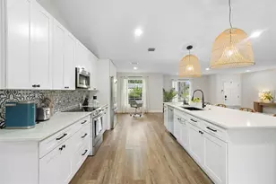 4520 Lake Gem Cir, Orlando, FL 32806 - Photo 2