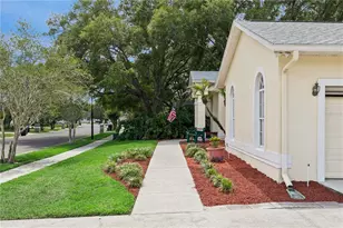 1674 Carillon Park Dr, Oviedo, FL 32765 - Photo 32
