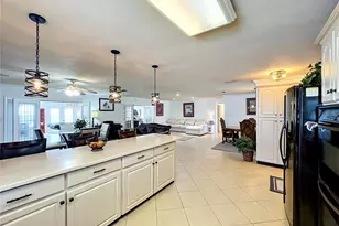 2404 Lauderdale Ct, Orlando, FL 32805 - Photo 6