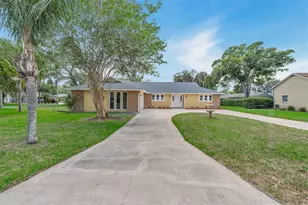 716 Green Rd, New Smyrna Beach, FL 32168 - Photo 2