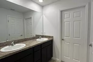 112 Holly Village Dr, Davenport, FL 33837 - Photo 8