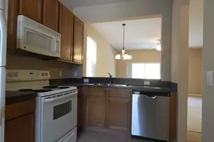 2111 Retreat View Cir, Sanford, FL 32771 - Photo 6