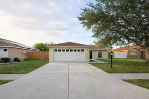 101 Diamond Ridge Blvd, Auburndale, FL 33823 - Photo 2