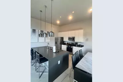 7770 Sandy Ridge Drive #210, Reunion, FL 34747 - Photo 4