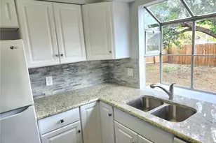 7616 Pacific Heights Cir, Orlando, FL 32835 - Photo 4