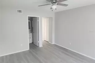 7616 Pacific Heights Cir, Orlando, FL 32835 - Photo 14