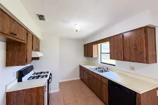 207 NE 3rd Terrace, Williston, FL 32696 - Photo 2