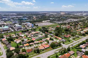 10760 Wilderness Ct, Orlando, FL 32821 - Photo 30