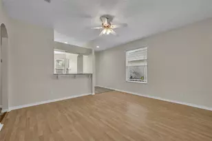 21630 Regency Park Ln, Leesburg, FL 34748 - Photo 8