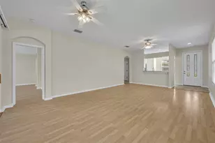 21630 Regency Park Ln, Leesburg, FL 34748 - Photo 10