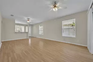 21630 Regency Park Ln, Leesburg, FL 34748 - Photo 10