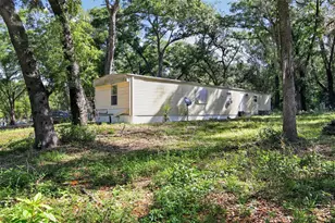 16940 SE 115th Ave, Weirsdale, FL 32195 - Photo 2