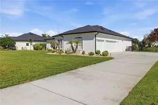 1910 Sir Lancelot Cir, Saint Cloud, FL 34772 - Photo 4