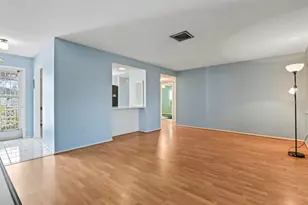 606 La Jolla Ave, Sun City Center, FL 33573 - Photo 6
