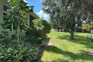 119 Falling Acorn Ave, Groveland, FL 34736 - Photo 16