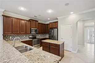 5640 Siracusa Lane, Sanford, FL 32771 - Photo 4