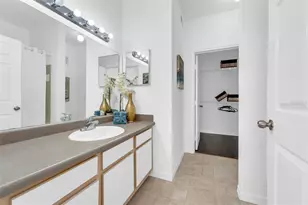 5975 Westgate Dr, Orlando, FL 32835 - Photo 18