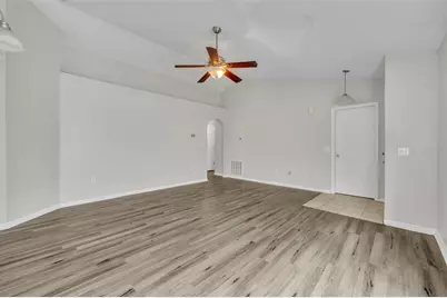 3147 Whispering Trails Street, Winter Haven, FL 33884 - Photo 8