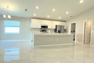 1551 Eucalyptus Wy, Davenport, FL 33837 - Photo 2