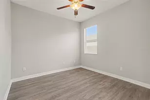 28522 E Pleasant Bay Loop, Wesley Chapel, FL 33543 - Photo 14