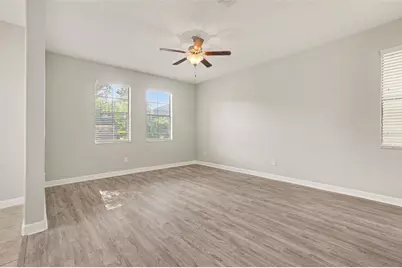 28522 E Pleasant Bay Loop, Wesley Chapel, FL 33543 - Photo 6