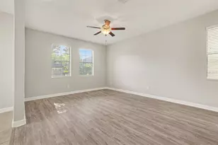 28522 E Pleasant Bay Loop, Wesley Chapel, FL 33543 - Photo 6