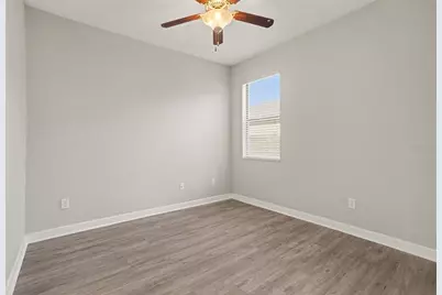 28522 E Pleasant Bay Loop, Wesley Chapel, FL 33543 - Photo 18