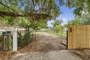 3511 S Palm Ave, Palatka, FL 32177 - Photo 2