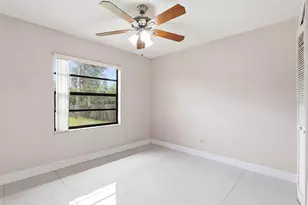 871 Lamplighter Dr NW, Palm Bay, FL 32907 - Photo 10