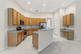 4502 Saddleworth Cir, Orlando, FL 32826 - Photo 12