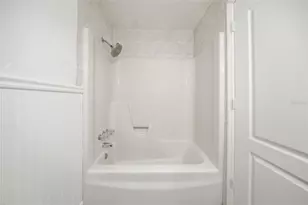 1065 Foxwood Dr, Lutz, FL 33549 - Photo 22