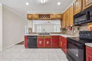 106 Castleford Way, Kissimmee, FL 34758 - Photo 10