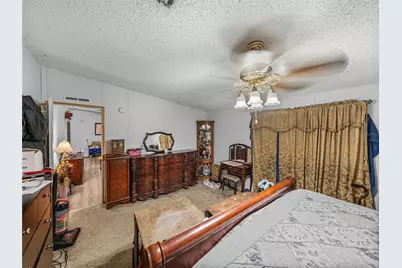11404 Lithia Pinecrest Road, Lithia, FL 33547 - Photo 52