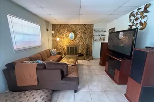 6210 Spanish Oak Dr, Orlando, FL 32809 - Photo 4