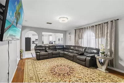 122 Carmel Bay Drive, Sanford, FL 32771 - Photo 4