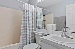 2330 SE Royal Isle, Winter Haven, FL 33880 - Photo 16
