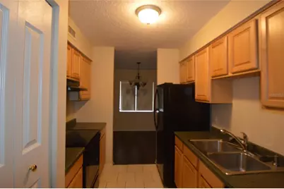 7509 Presley Place #96, Tampa, FL 33617 - Photo 2