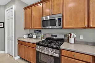 36806 Winfield Ct, Grand Island, FL 32735 - Photo 12