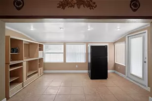 1406 Haven Bend, Tampa, FL 33613 - Photo 12