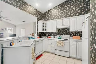 1670 E Spring Ridge Cir, Winter Garden, FL 34787 - Photo 4
