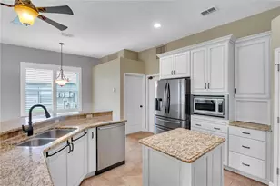 713 Cedarwood Ct, Orlando, FL 32828 - Photo 4