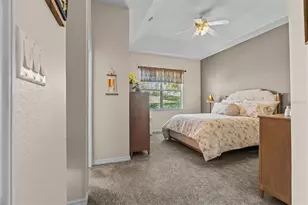 24357 Amberleaf Ct, Leesburg, FL 34748 - Photo 12