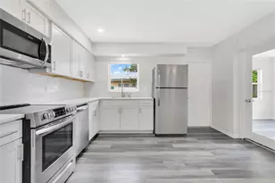 1408 Shady Ln Dr, Orlando, FL 32804 - Photo 8
